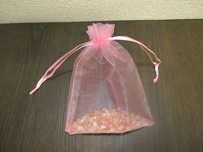 「岩塩バスソルト」なら入浴後も身体の芯からポカポカして湯冷めしにくい